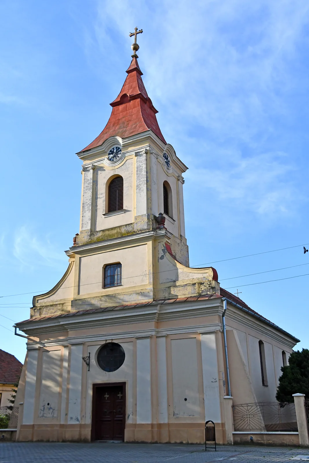 Biserica romano-catolică din Fântânele, județul Arad