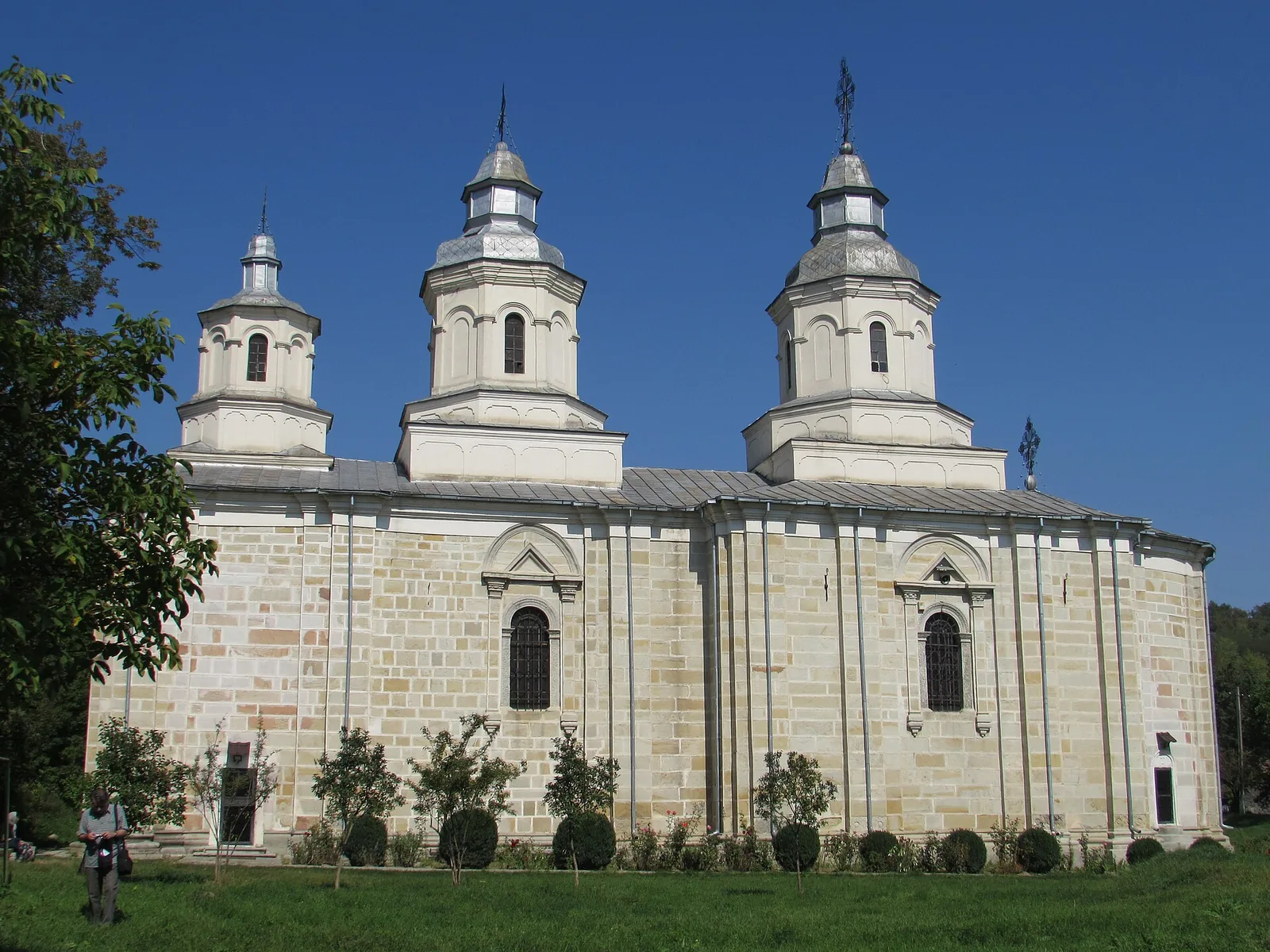 Vedere din zona Mănăstirea Cașin, Bacău
