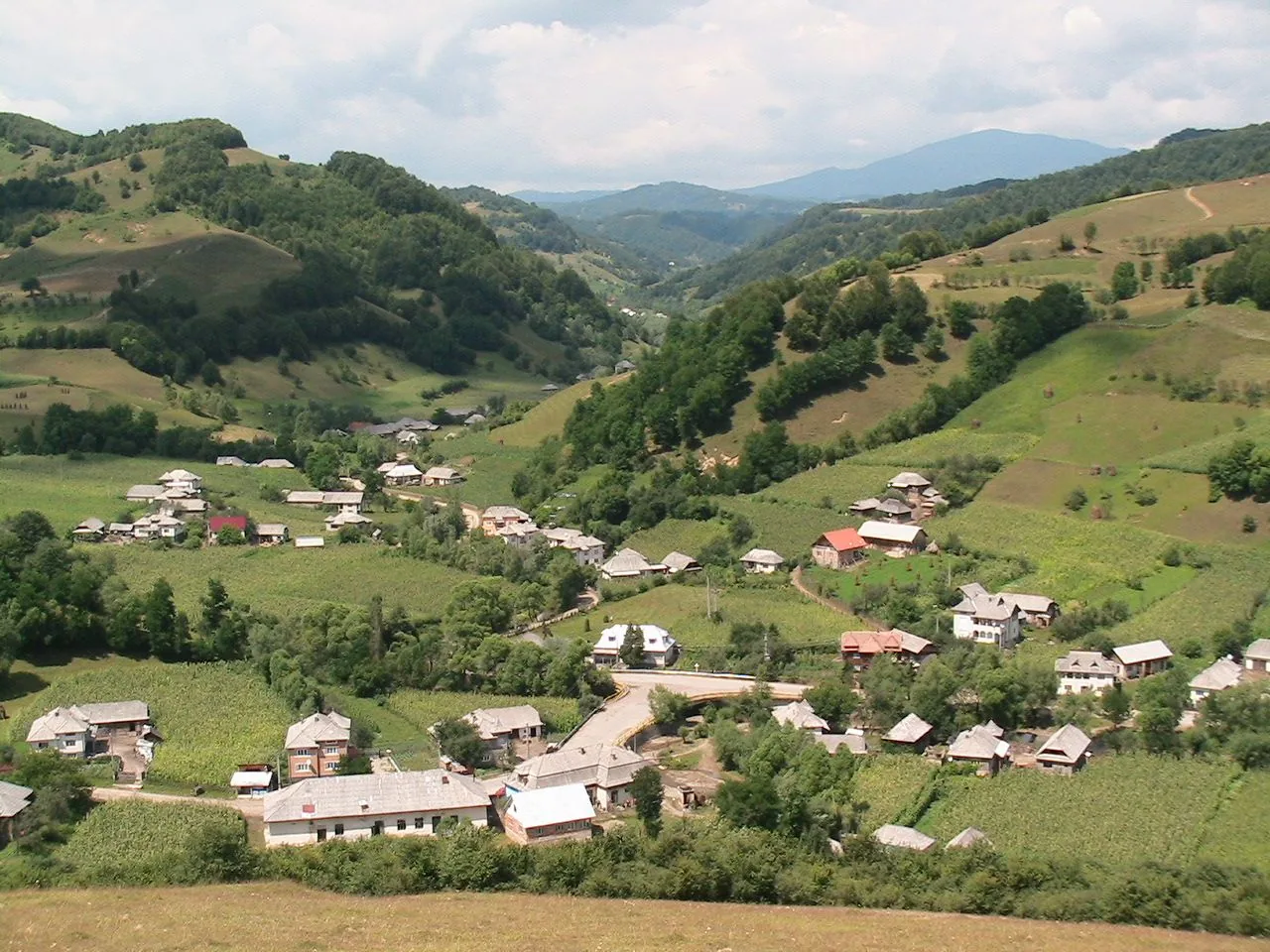 Vedere asupra satului Agrieș, Bistrița-Năsăud