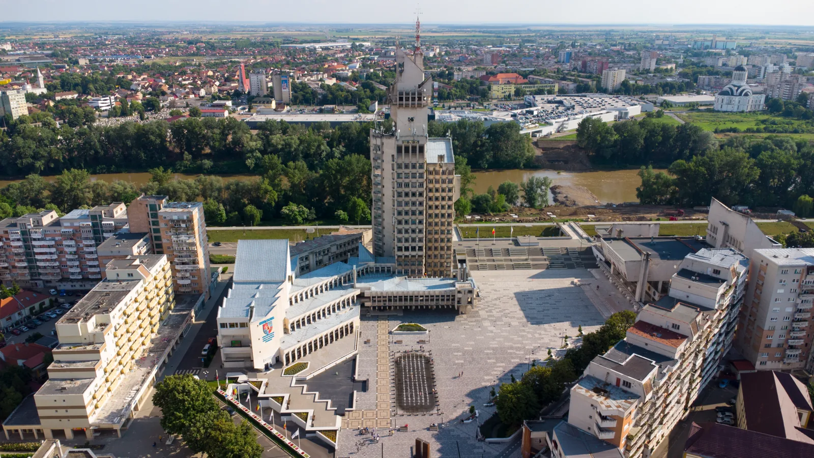 Piața 25 Octombrie și Palatul Administrativ din Satu Mare